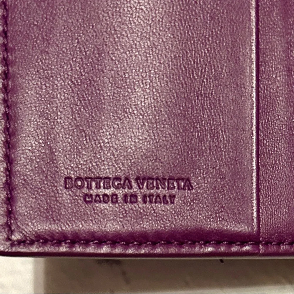 Like New Purple Bottega Veneta Intrecciato Leather Compact Wallet With Box - Picture 6 of 16